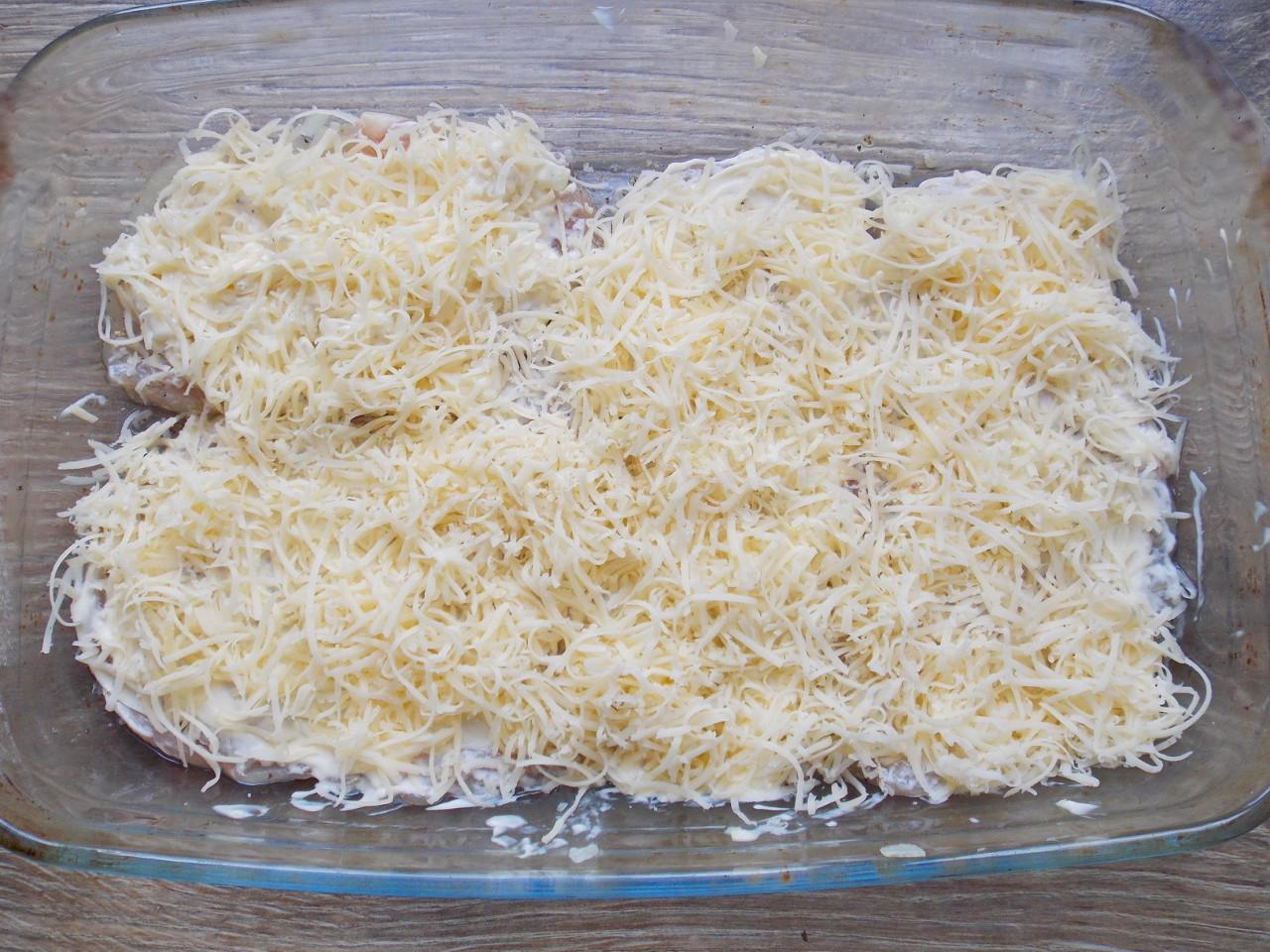 Шаг 9 приготовления Куриная грудка с сыром в духовке