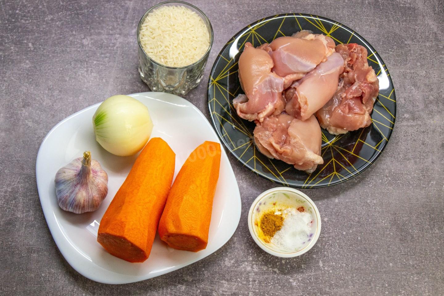 Шаг 1 приготовления Рассыпчатый плов с курицей в мультиварке