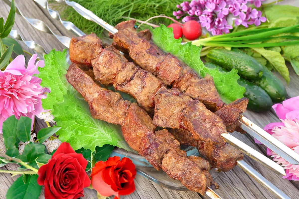 Обложка рецепта Шашлык из печени говядины на мангале