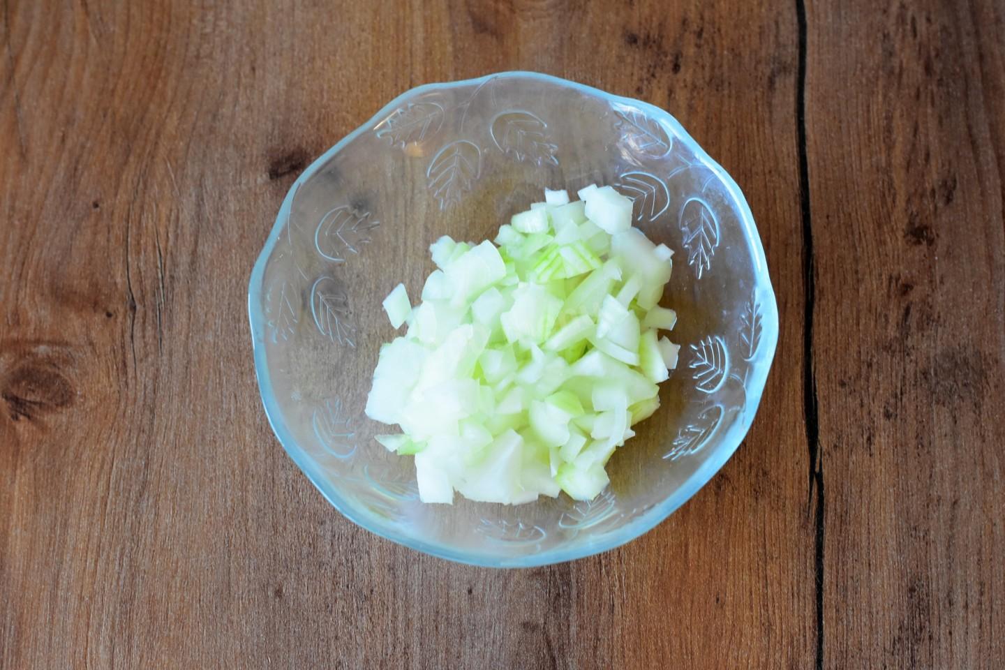 Шаг 7 приготовления Бигус из свежей капусты с мясом и картошкой