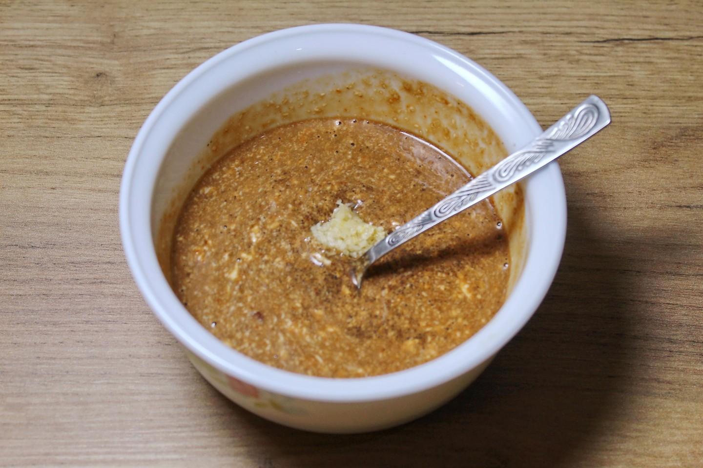 Шаг 3 приготовления Куриные грудки с майонезом на сковороде