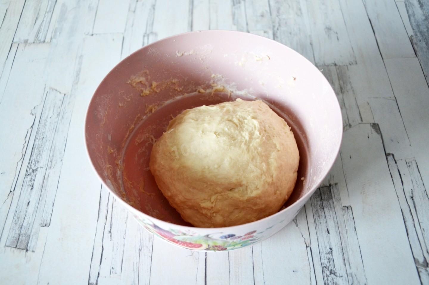 Шаг 5 приготовления Чебуреки с сыром