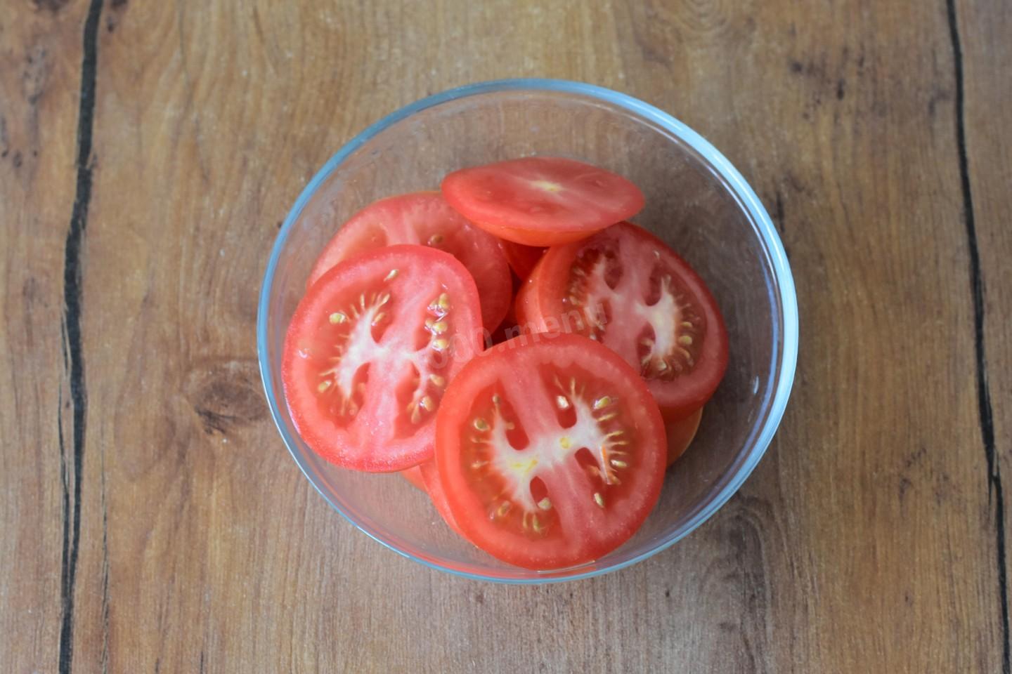 Шаг 2 приготовления Кабачки с куриным фаршем в духовке