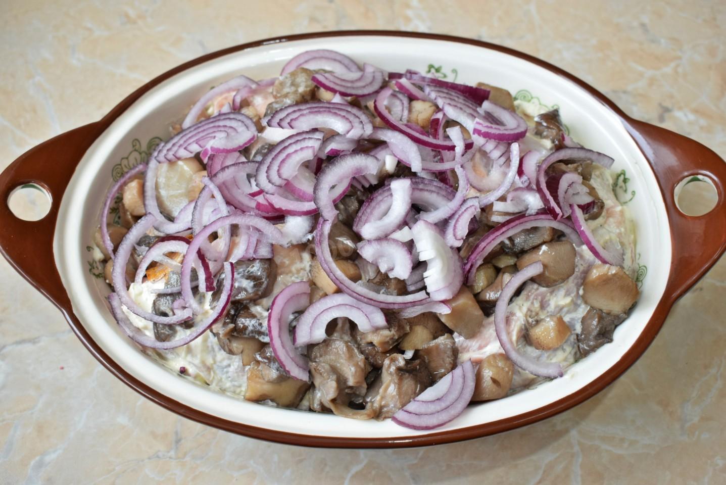Шаг 4 приготовления Курица в сметанном соусе в духовке