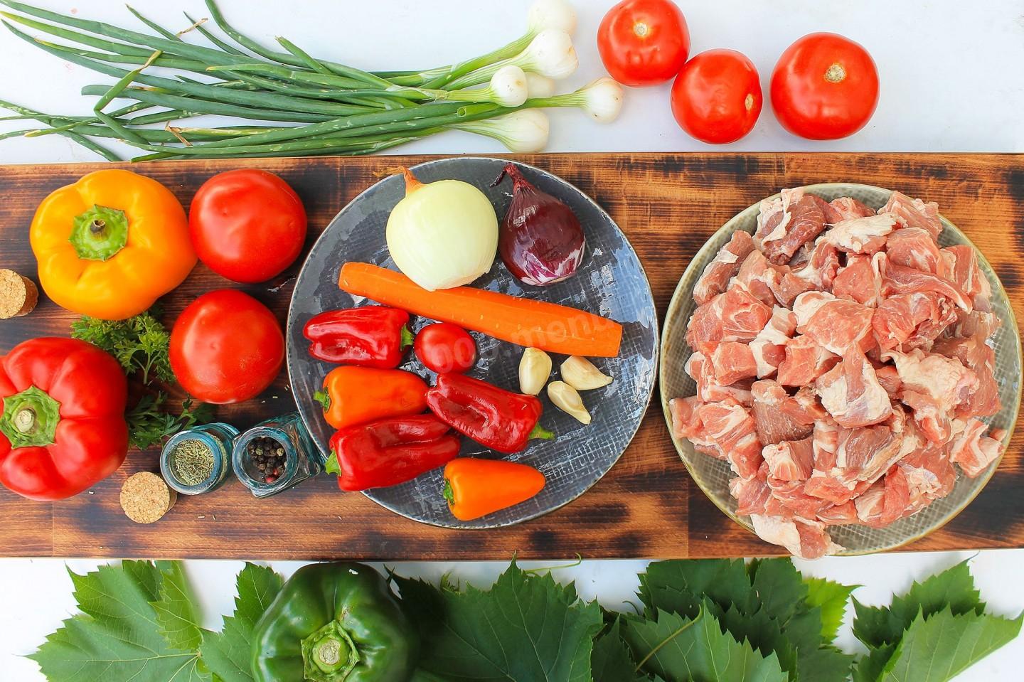 Шаг 2 приготовления Картошка с мясом на костре в казане