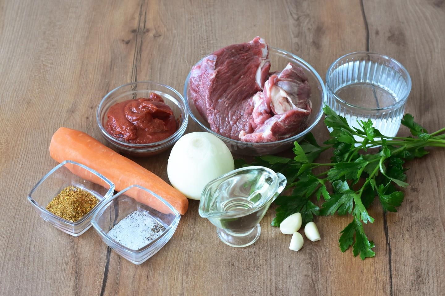 Шаг 1 приготовления Тушеное мясо в казане
