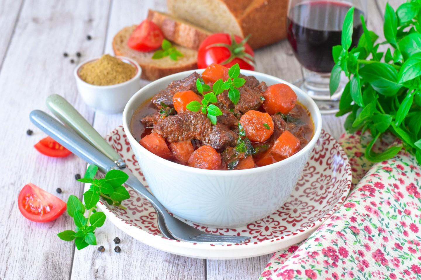 Обложка рецепта Тушеное мясо в казане