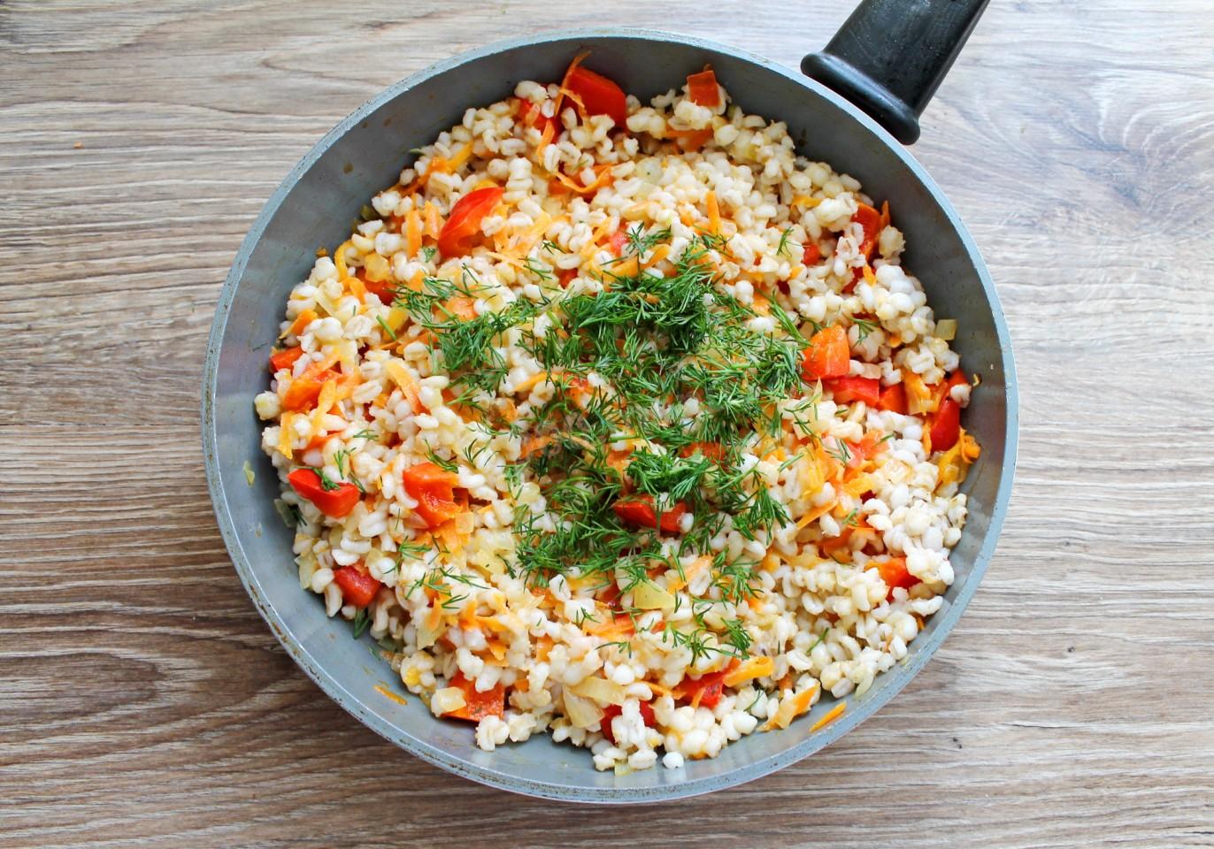 Шаг 9 приготовления Вкусная перловка на гарнир