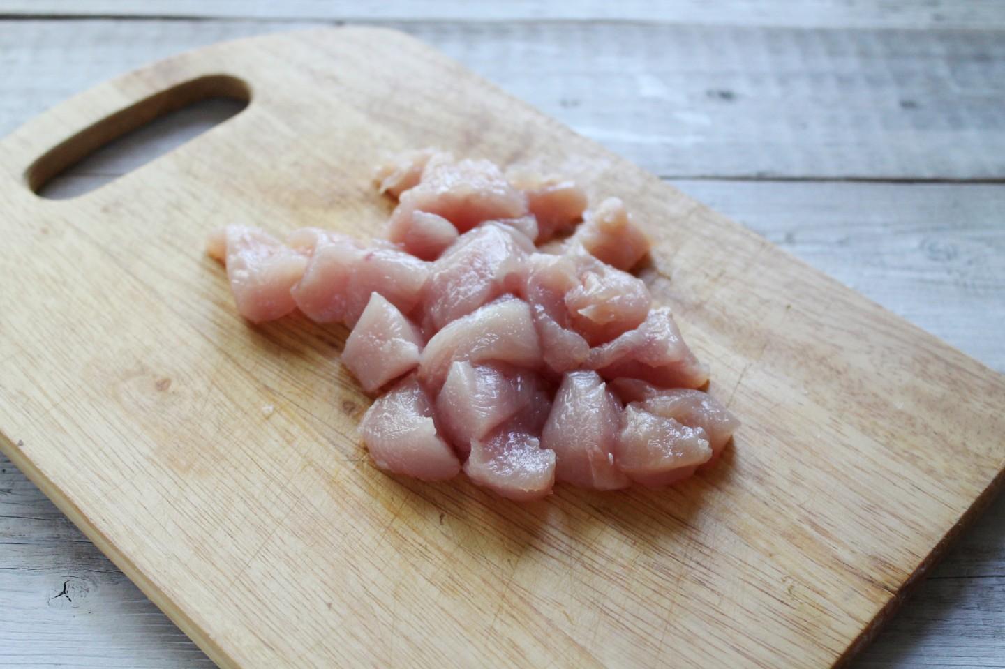 Шаг 6 приготовления рагу с курицей, картошкой и капустой овощное