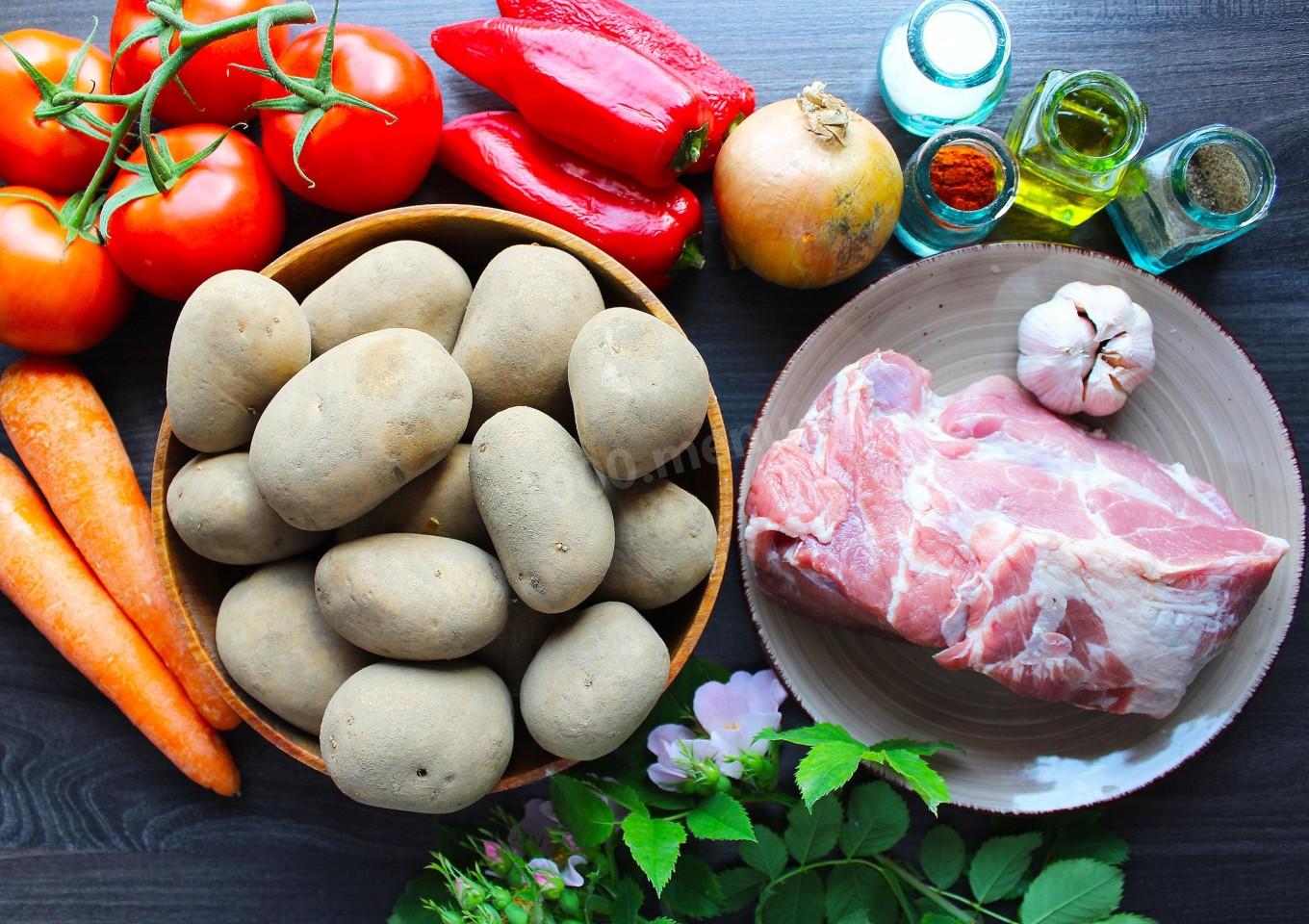 Шаг 1 приготовления Картошка с мясом в афганском казане