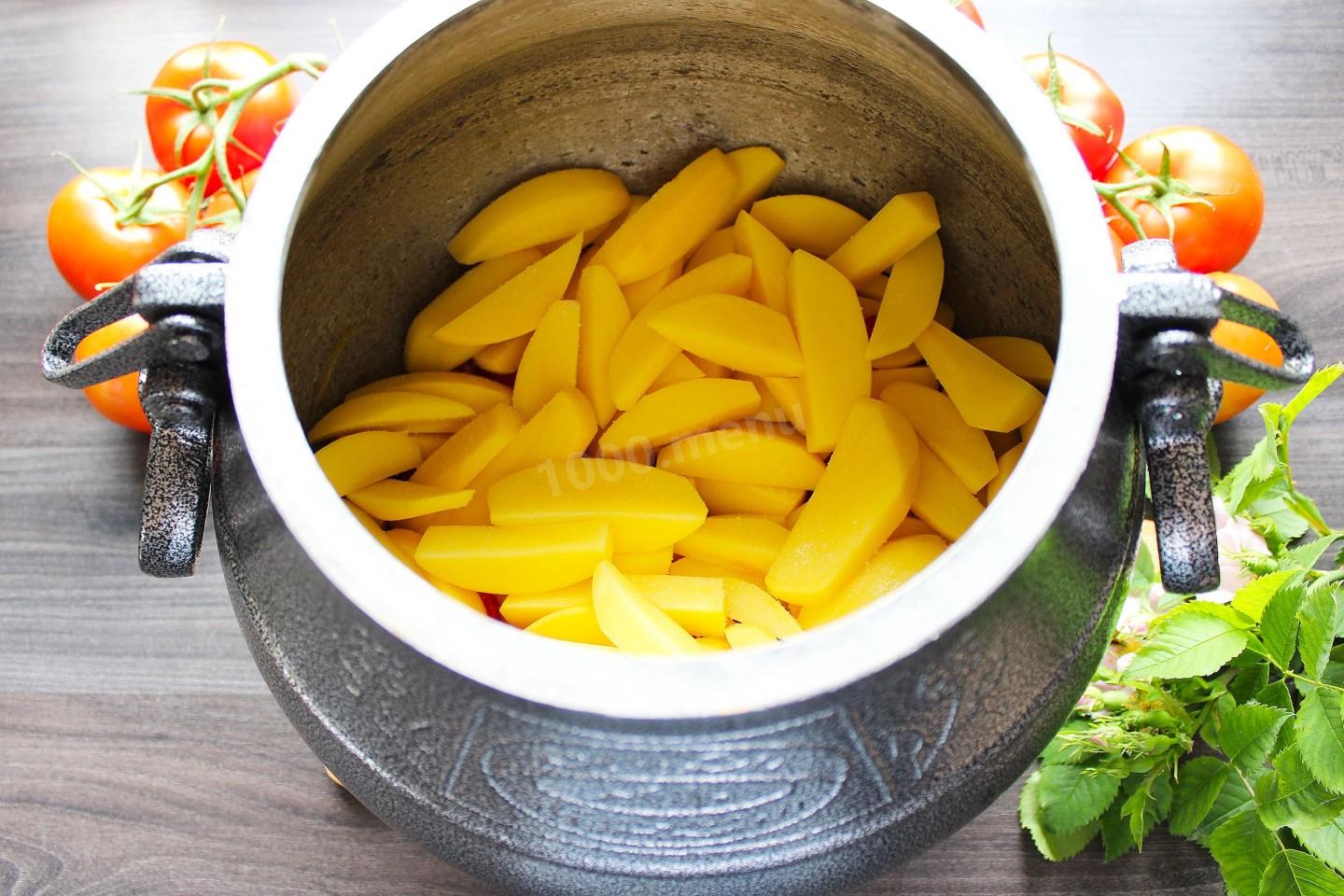 Шаг 14 приготовления Картошка с мясом в афганском казане