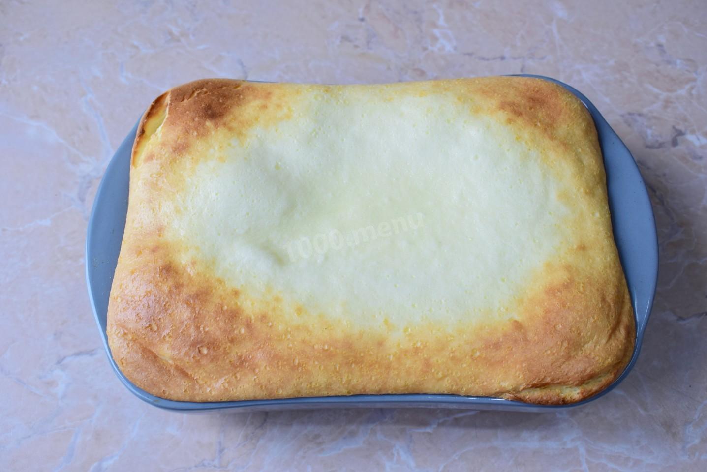 Шаг 9 приготовления Творожная запеканка с манкой и сметаной