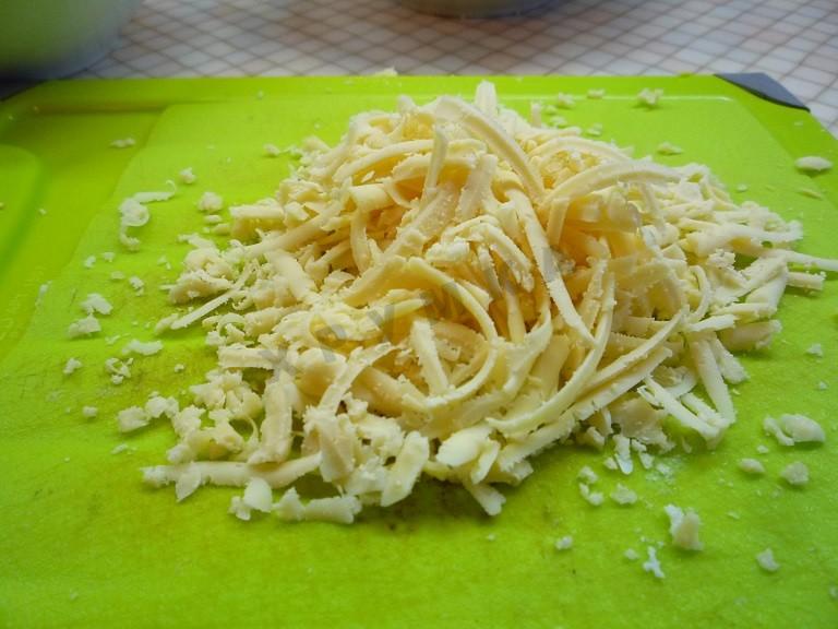 Шаг 3 приготовления Салат Марсель с черносливом