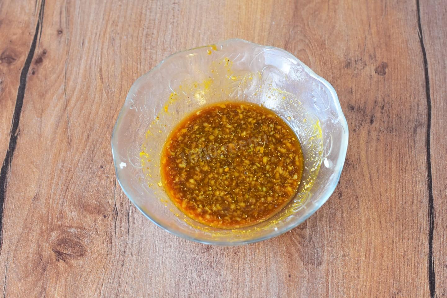 Шаг 7 приготовления Салат из белой редьки и моркови