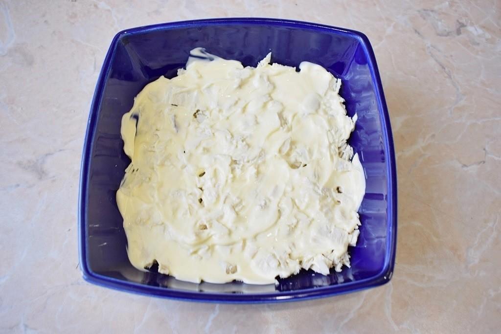 Шаг 3 приготовления Салат с курицей черносливом огурцом и сыром