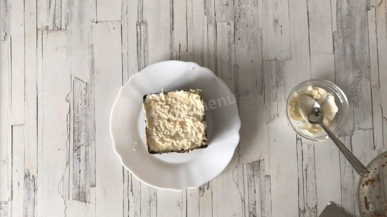 Шаг 10 приготовления Салат Океан со шпротами