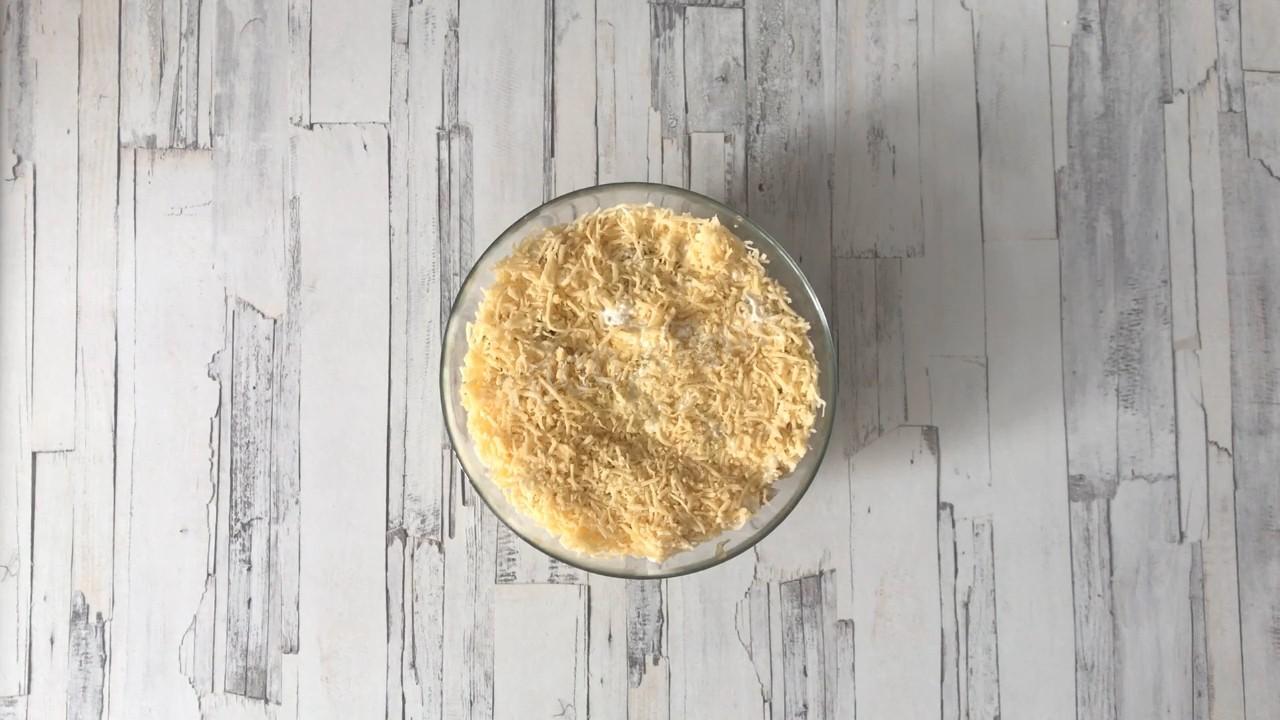 Шаг 10 приготовления Салат Африка киви курица яблоко сыр яйцо