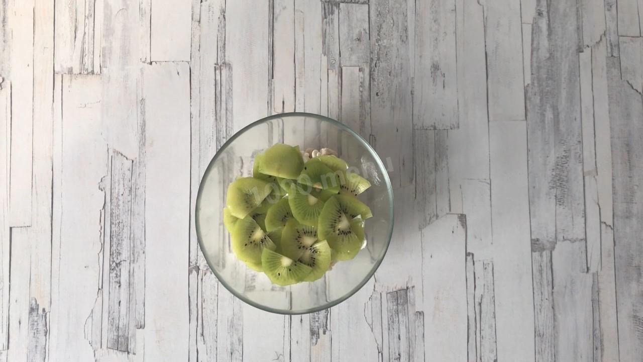 Шаг 7 приготовления Салат Африка киви курица яблоко сыр яйцо