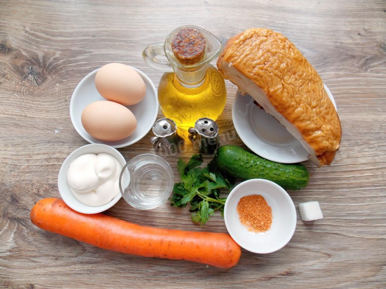 Шаг 1 приготовления Салат копченая курица корейская морковь яйца