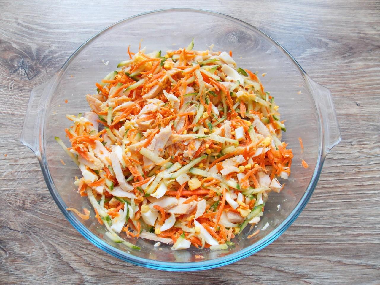 Шаг 8 приготовления Салат копченая курица корейская морковь яйца