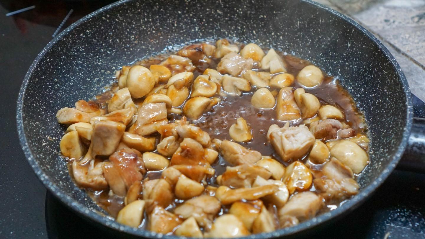 Шаг 12 приготовления Салат с курицей терияки