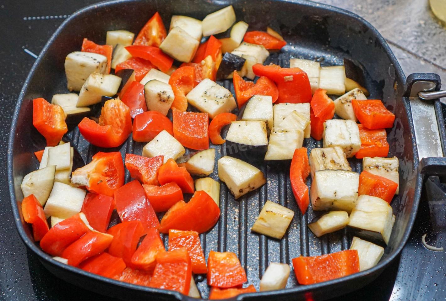 Шаг 13 приготовления Салат с курицей терияки