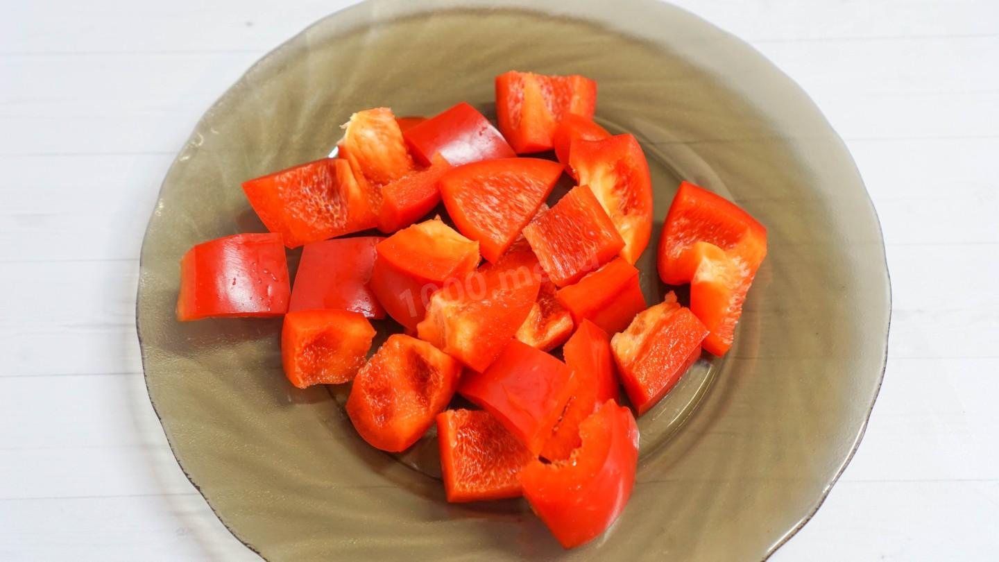 Шаг 3 приготовления Салат с курицей терияки