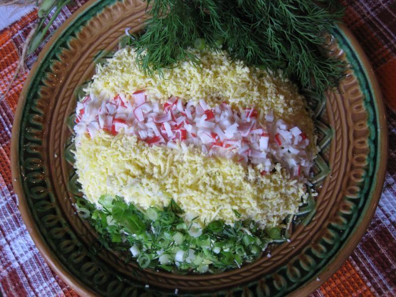 Шаг 13 приготовления Салат Шар крабовые палочки, яблоко и сыр