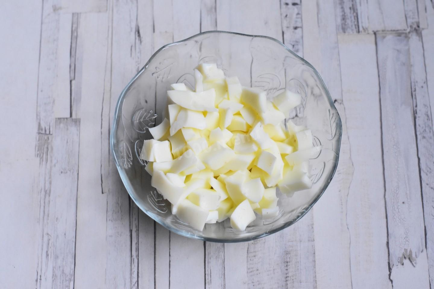 Шаг 3 приготовления Салат коктейль с курицей и огурцом