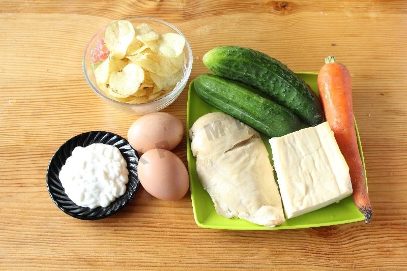 Шаг 1 приготовления Салат Орхидея с чипсами и курицей