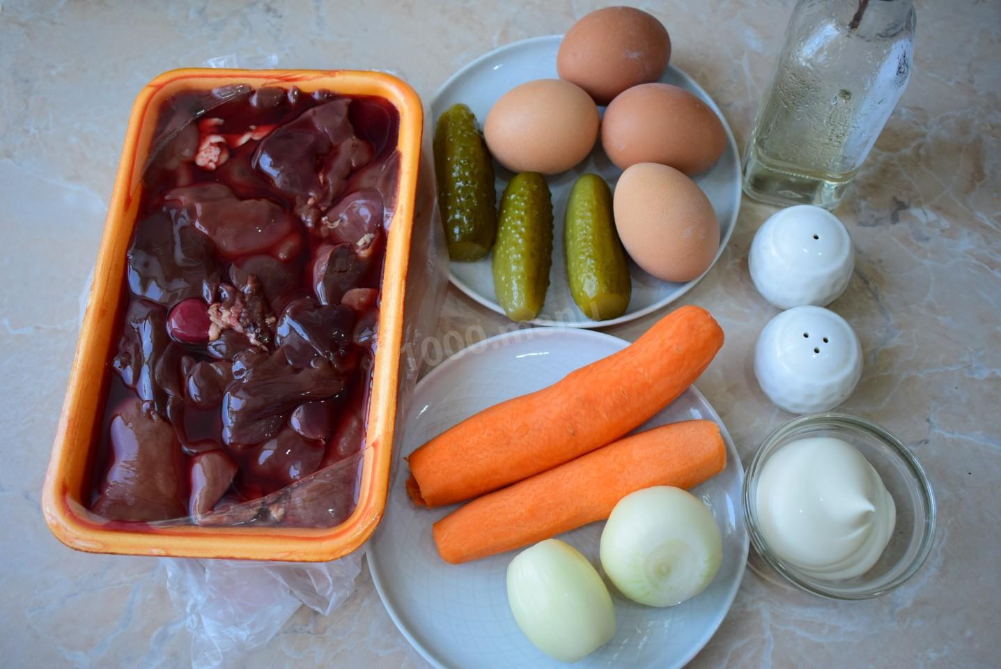 Шаг 1 приготовления Салат Печенкин с куриной печенью