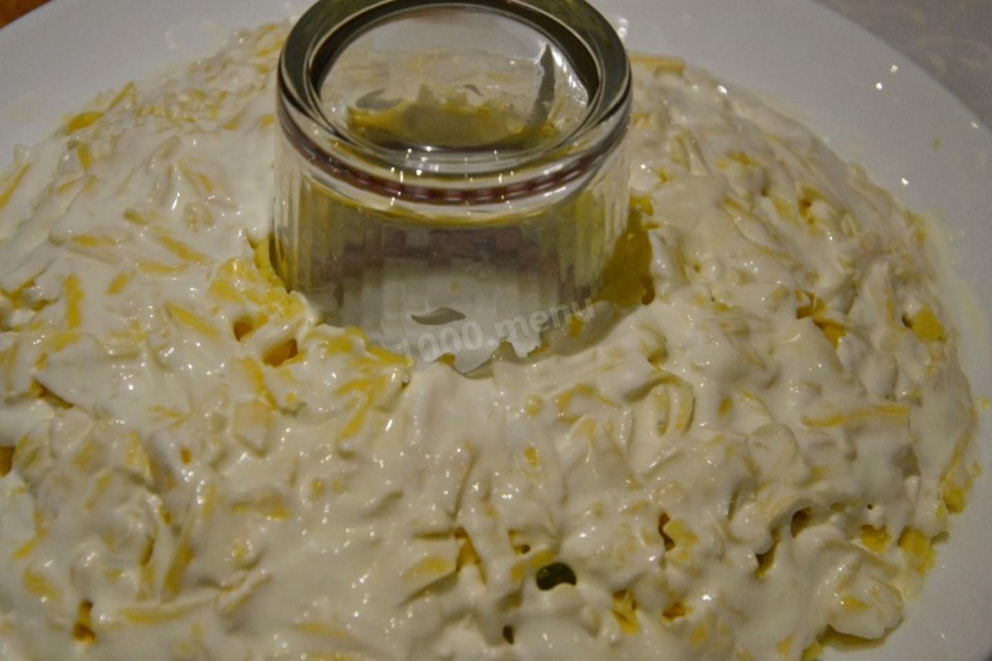 Шаг 11 приготовления Изумрудный браслет салат из киви с курицей