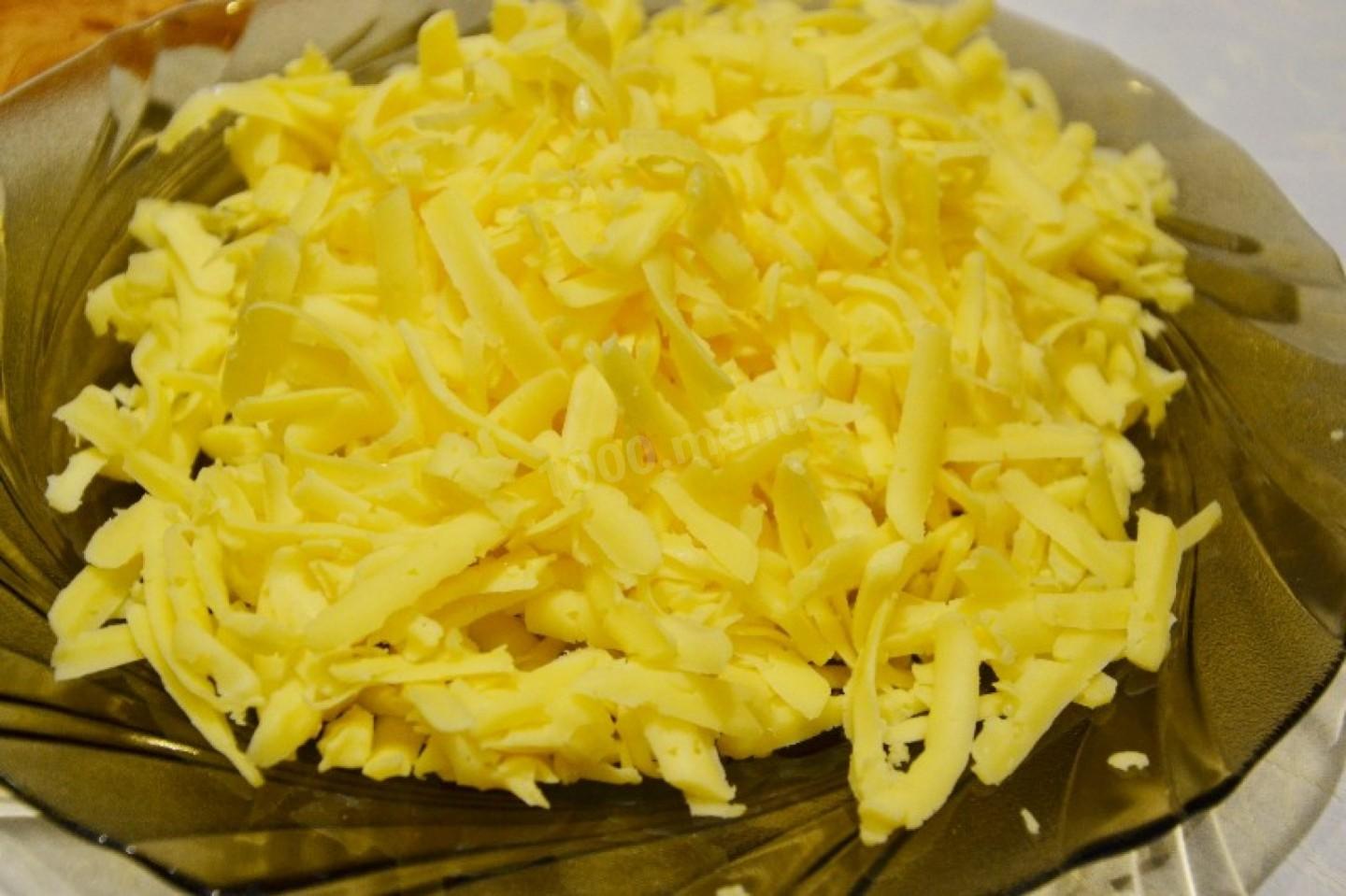 Шаг 5 приготовления Изумрудный браслет салат из киви с курицей