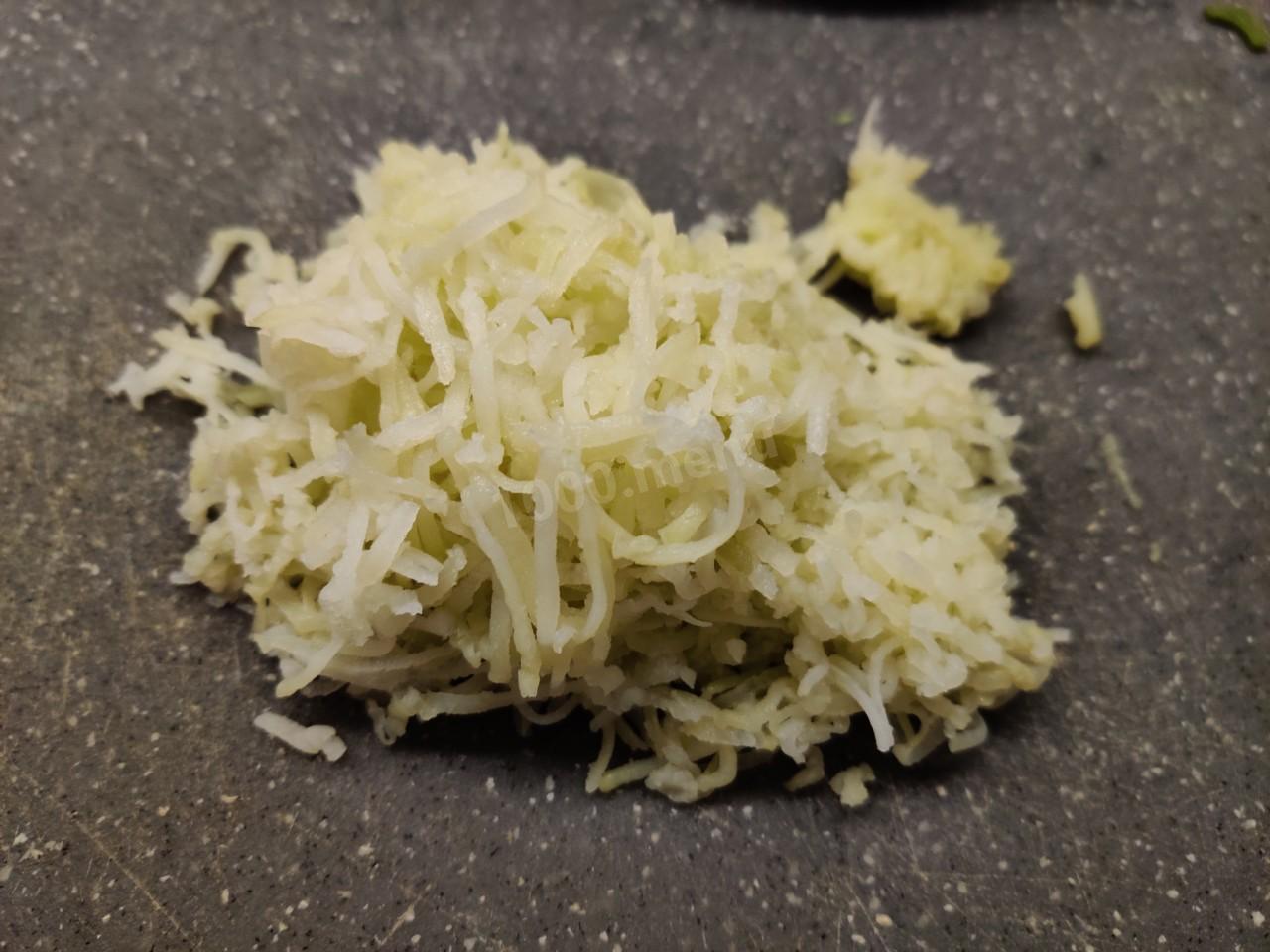 Шаг 1 приготовления Салат Аристократ с тунцом