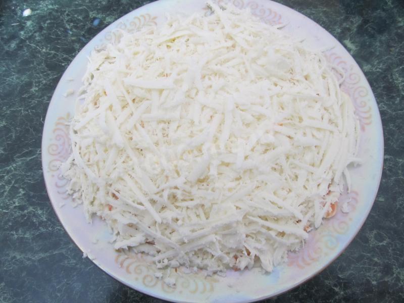 Шаг 4 приготовления Салат яблоко морковь яйцо сыр