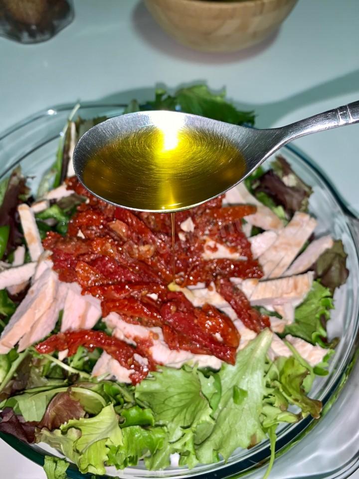 Шаг 6 приготовления Салат любимый с курицей