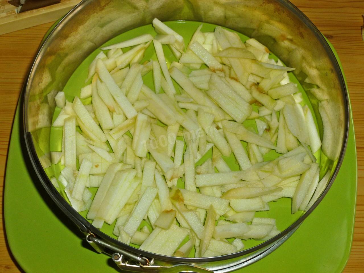 Шаг 6 приготовления Говядина с яблоками салат