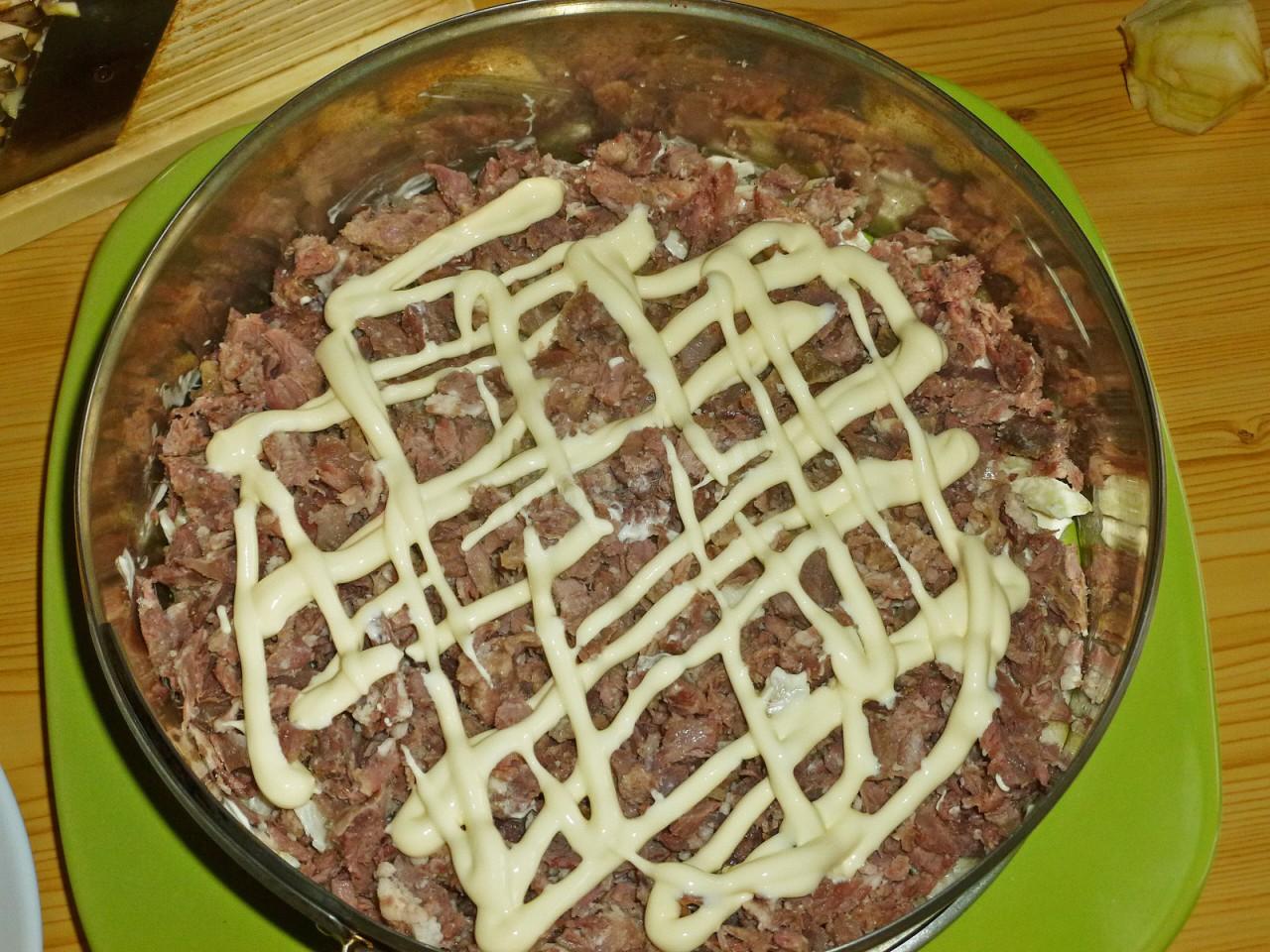 Шаг 9 приготовления Говядина с яблоками салат
