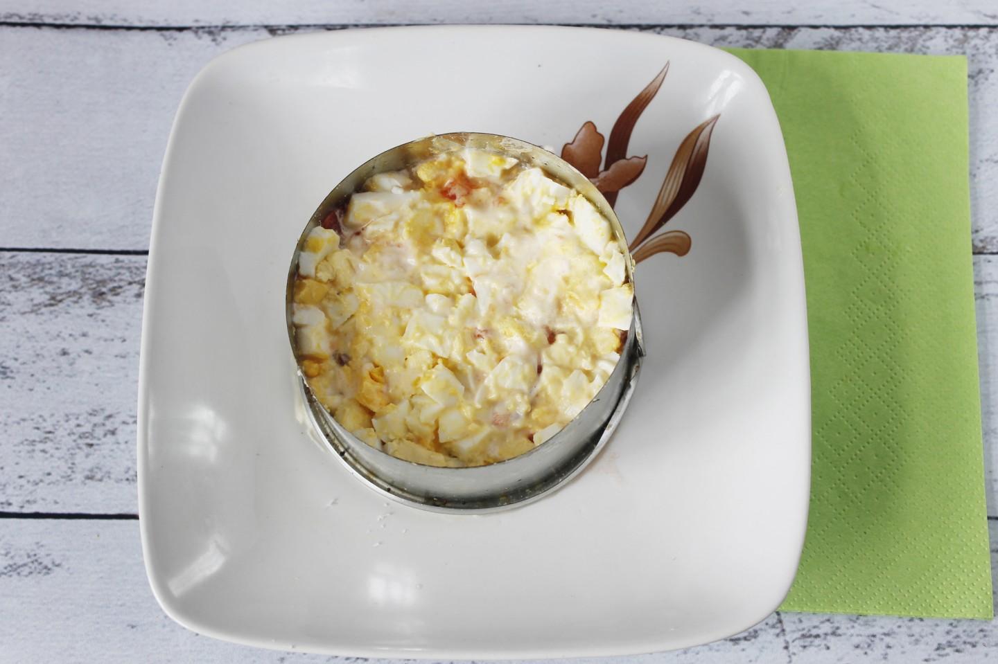 Шаг 4 приготовления Салат Астра с курицей