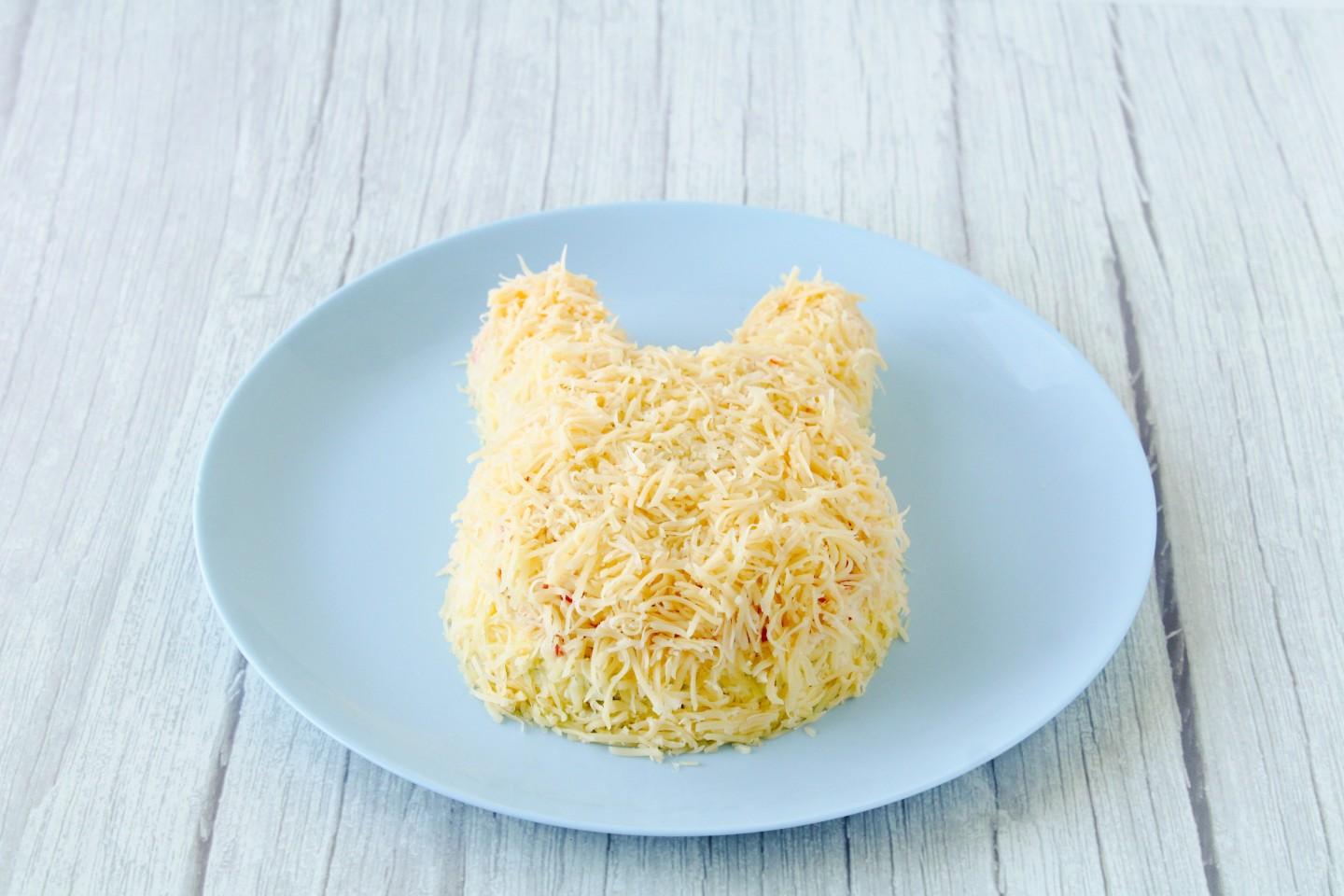 Шаг 14 приготовления Салат Кролик с курицей