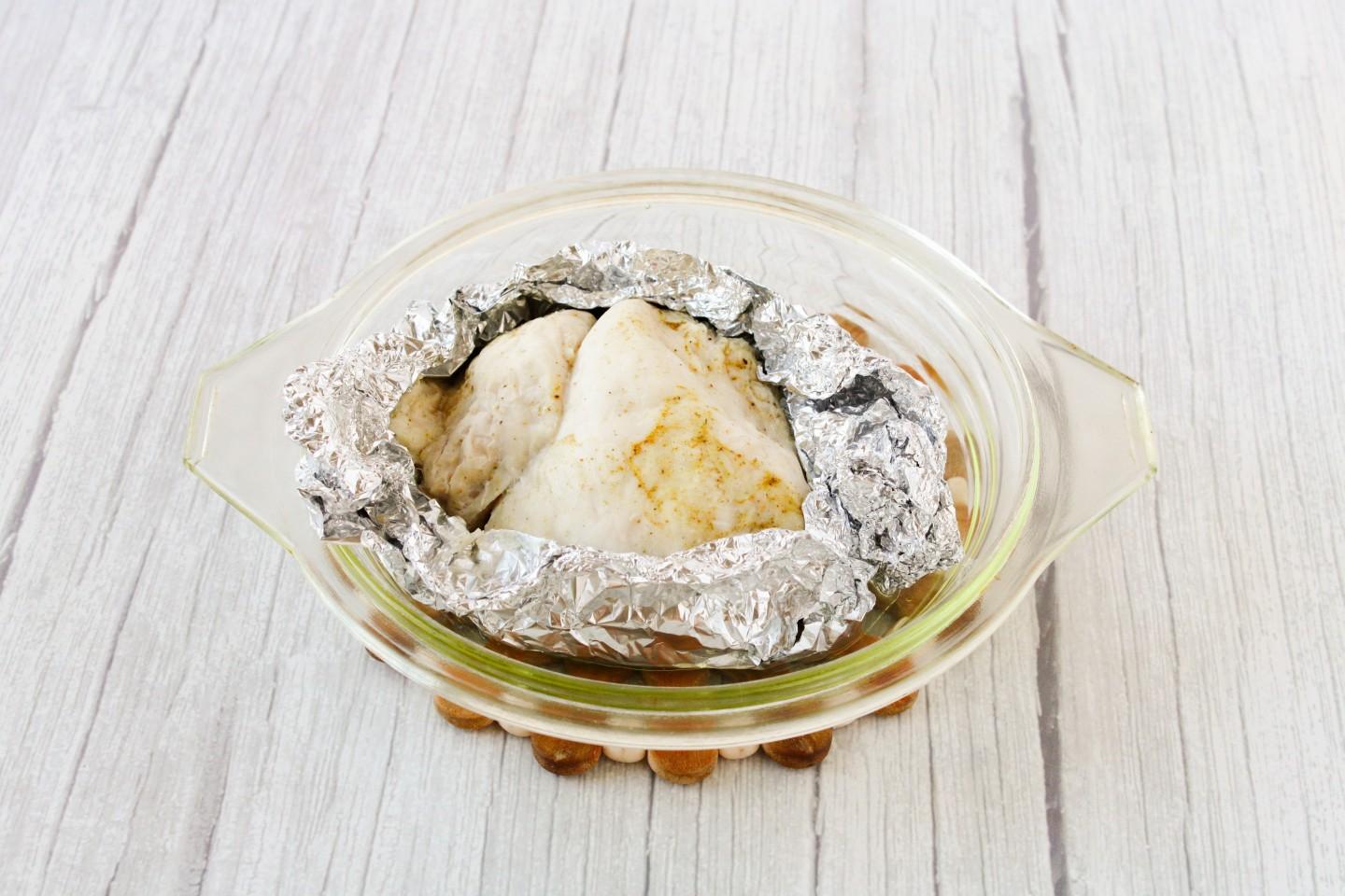 Шаг 3 приготовления Салат Кролик с курицей