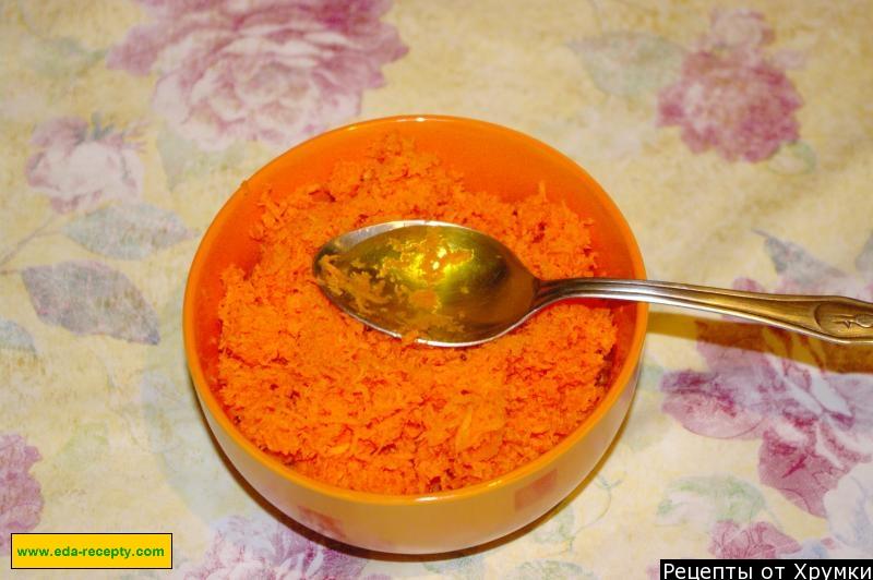 Шаг 5 приготовления Салат из сырой моркови с грецкими орехами и медом