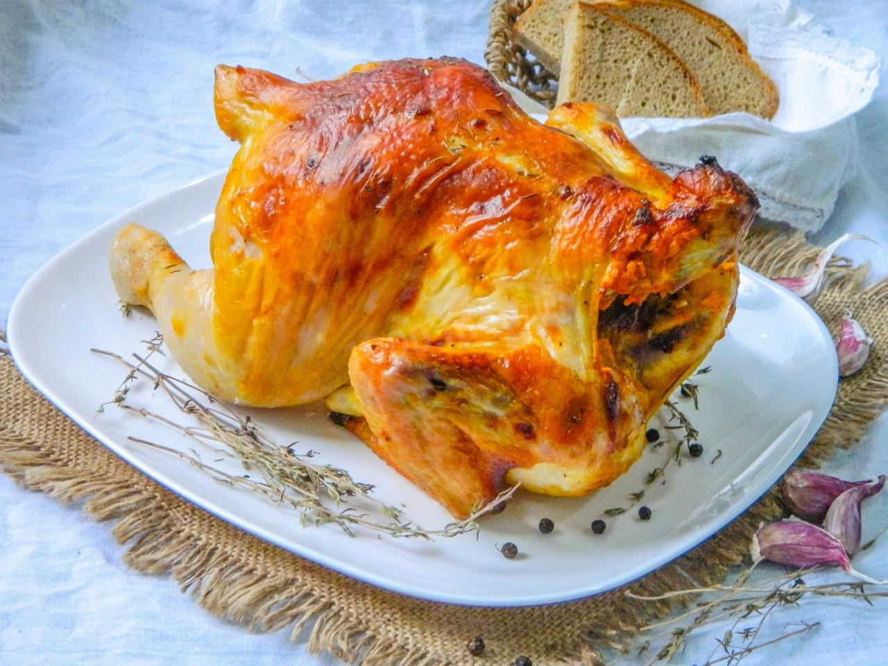Обложка рецепта Курица на бутылке в духовке целиком