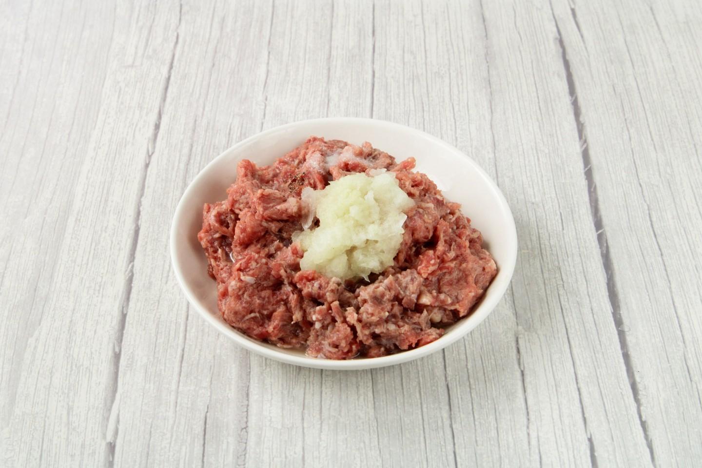 Шаг 3 приготовления Кабачки с фаршем и картофелем в духовке