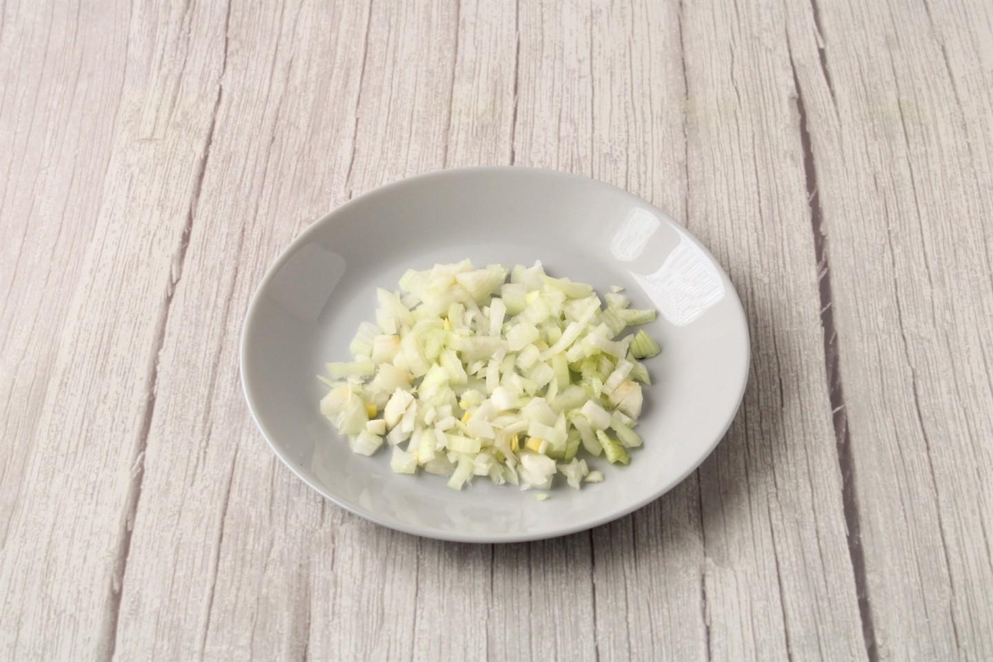 Шаг 2 приготовления Запеканка из картошки и мясного фарша в духовке
