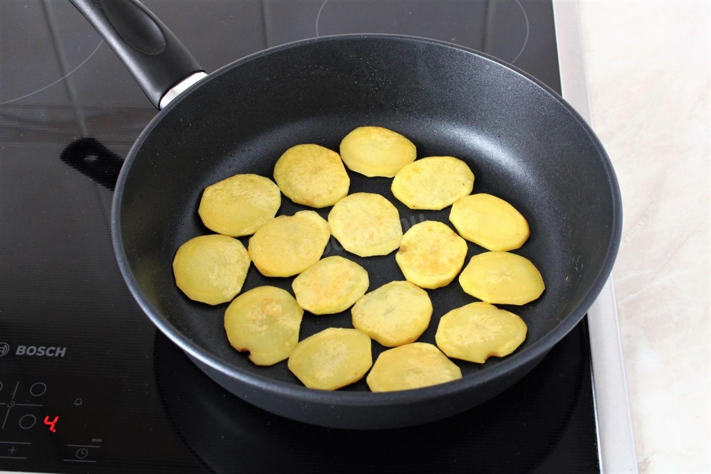 Шаг 8 приготовления Запеканка из картошки и мясного фарша в духовке