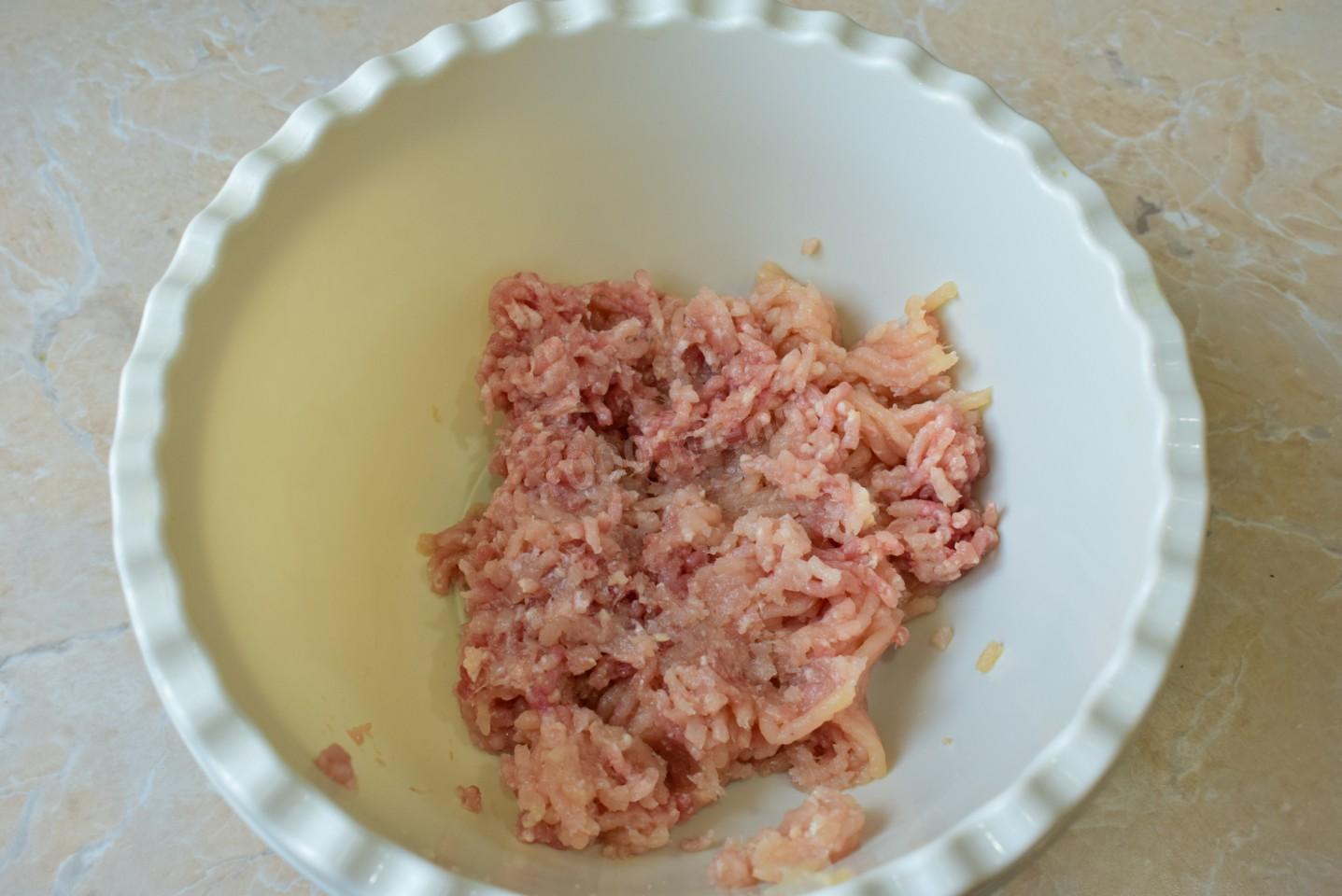 Шаг 4 приготовления Люля кебаб из куриного фарша в духовке