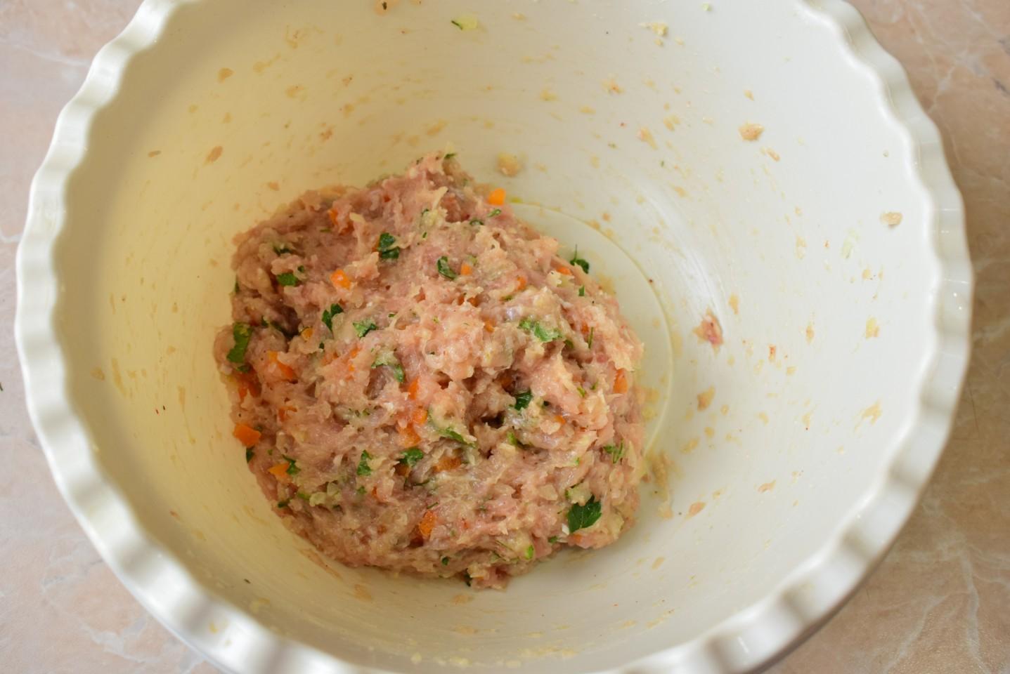 Шаг 7 приготовления Люля кебаб из куриного фарша в духовке