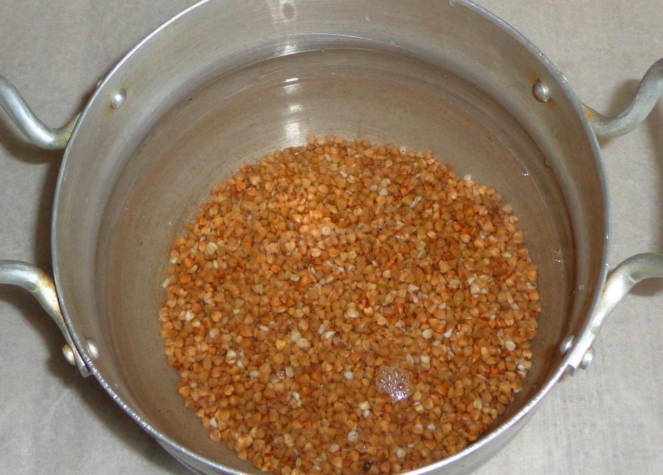 Шаг 3 приготовления Гречка с яйцом