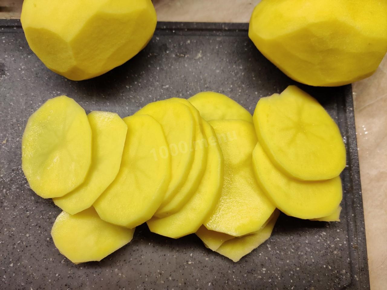 Шаг 1 приготовления Запеканка из куриной грудки в духовке с картофелем